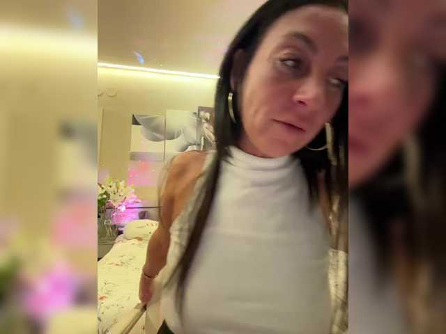 IrinkaGata's BongaCams show and profile