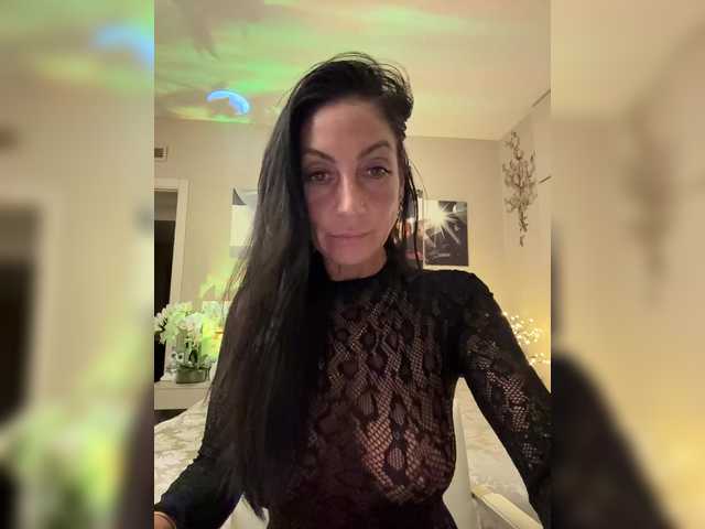 IrinkaGata's BongaCams show and profile