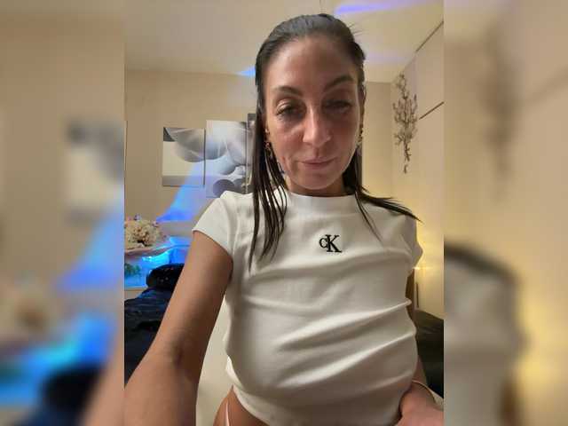 IrinkaGata's BongaCams show and profile