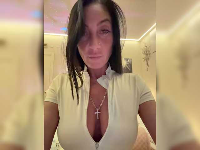 IrinkaGata's BongaCams profile