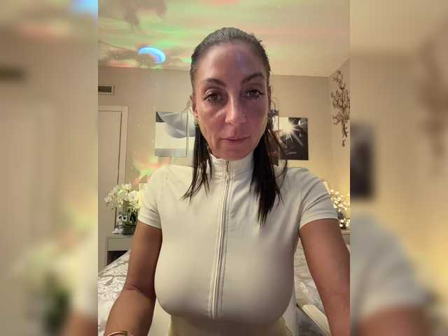 IrinkaGata's BongaCams show and profile