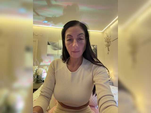 IrinkaGata's BongaCams show and profile