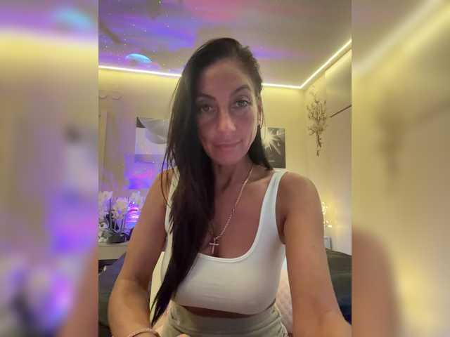 IrinkaGata's BongaCams show and profile