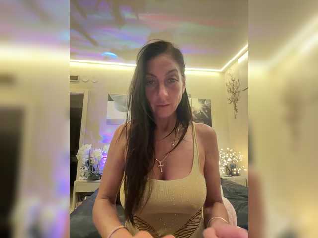 IrinkaGata's BongaCams show and profile