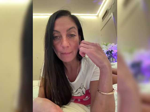 IrinkaGata's BongaCams show and profile