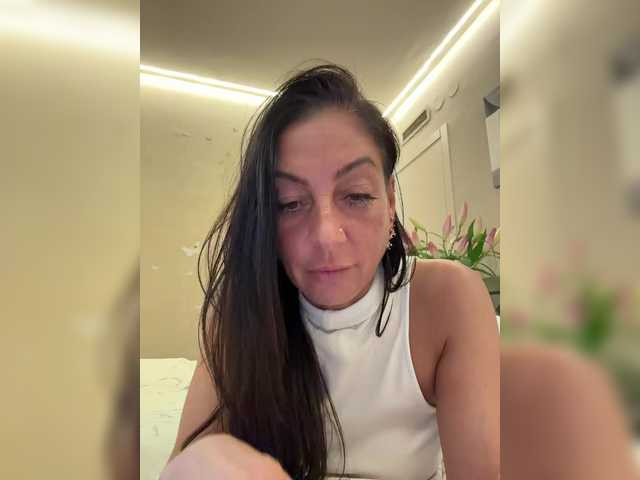 IrinkaGata's BongaCams show and profile