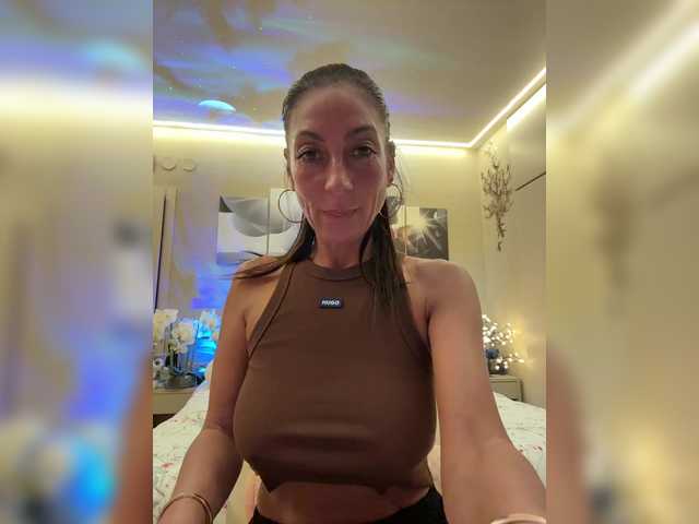 IrinkaGata's BongaCams show and profile