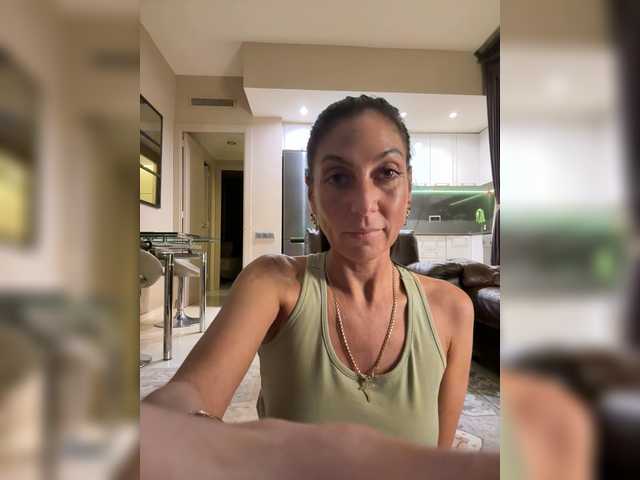 IrinkaGata's BongaCams show and profile