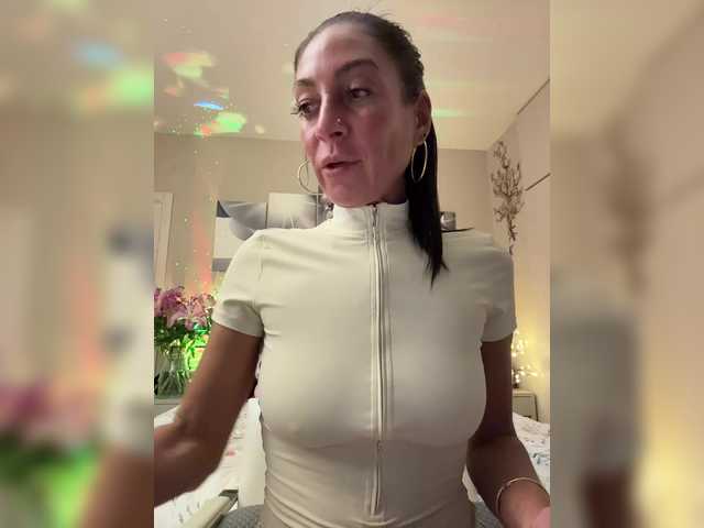 IrinkaGata's BongaCams show and profile