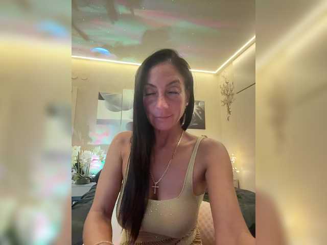 IrinkaGata's BongaCams show and profile