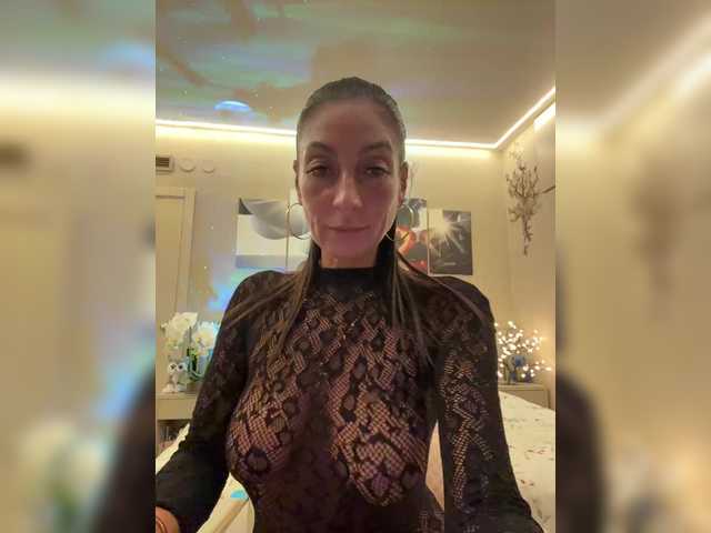 IrinkaGata's BongaCams show and profile