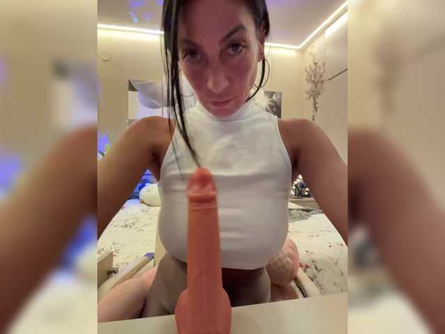 IrinkaGata's BongaCams show and profile