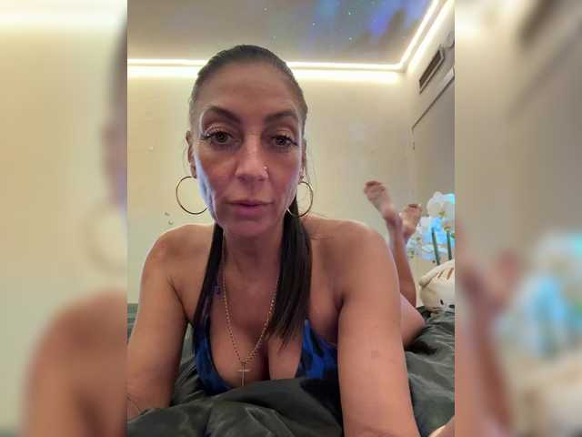 IrinkaGata's BongaCams show and profile