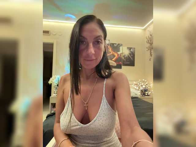 IrinkaGata's BongaCams show and profile