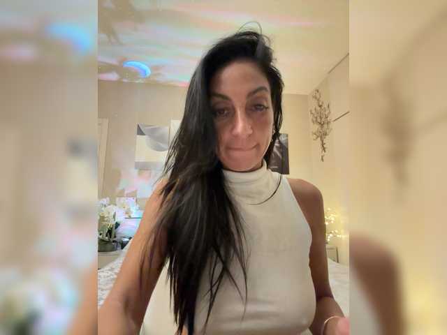 IrinkaGata — Hello everyone)I am Ira!Lovense from 2 tk, before full pvt send me pm,lets have fun and spend hot moments together)kiss