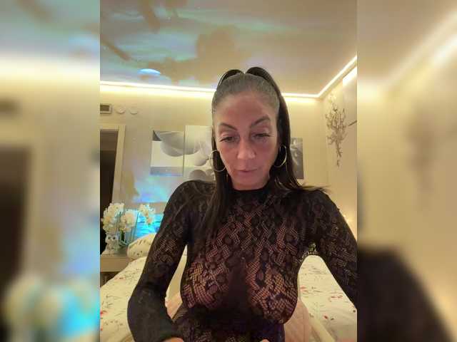 IrinkaGata's BongaCams show and profile