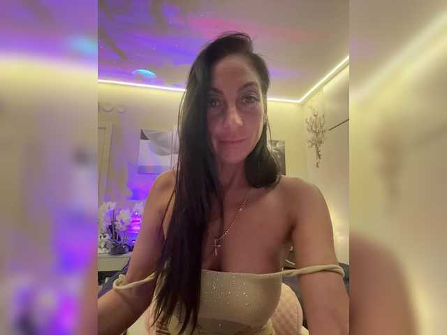 IrinkaGata's BongaCams show and profile