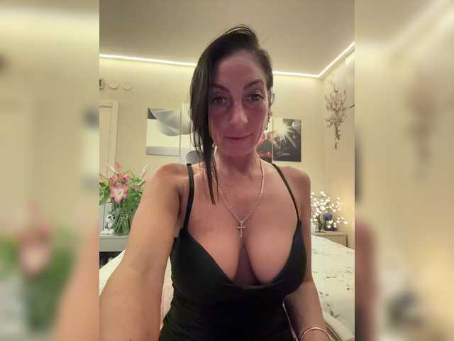 IrinkaGata's BongaCams show and profile