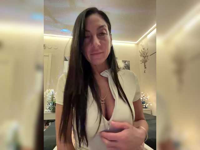 IrinkaGata's BongaCams show and profile