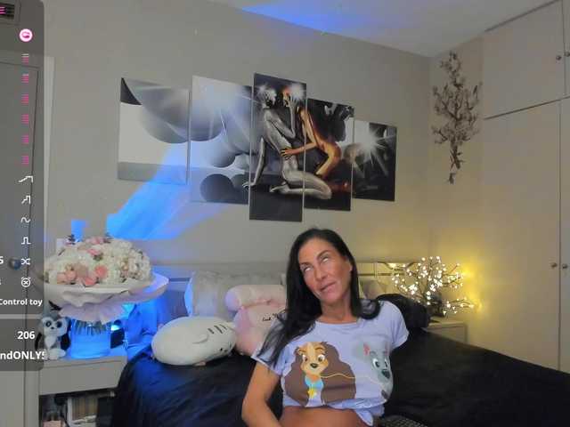 IrinkaGata's BongaCams show and profile