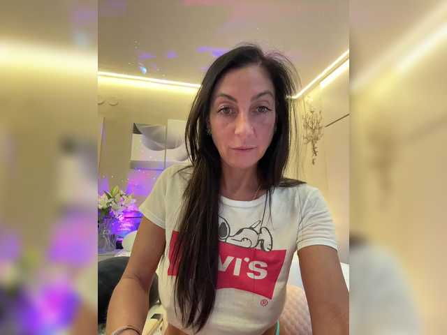 IrinkaGata's BongaCams show and profile