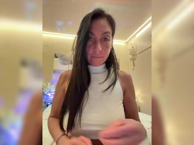 IrinkaGata's BongaCams show and profile