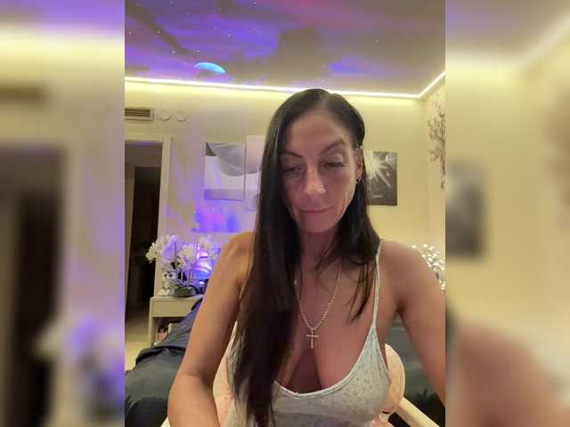 IrinkaGata's BongaCams show and profile