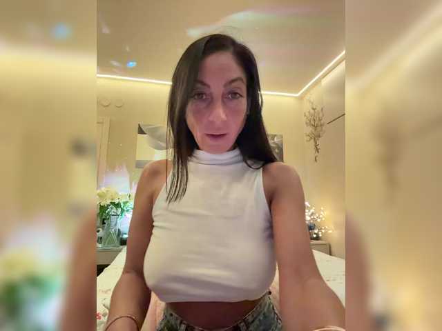 IrinkaGata's BongaCams show and profile