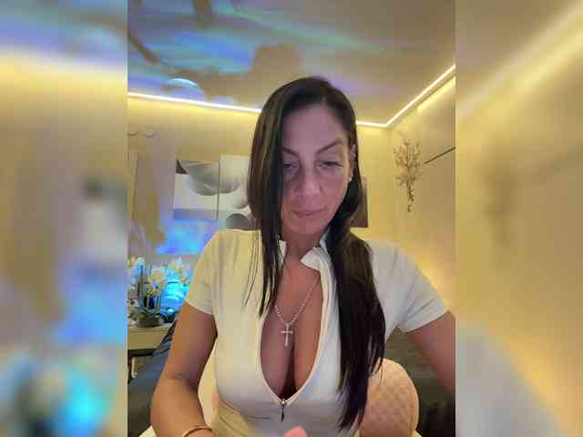 IrinkaGata Live Webcam on BongaCams