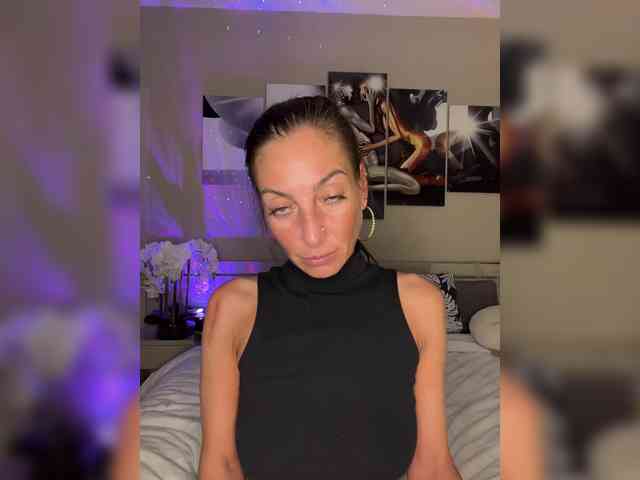 IrinkaGata Live Webcam on BongaCams