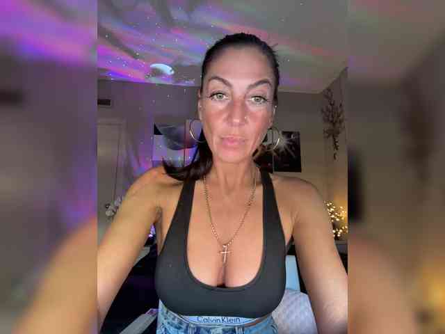 IrinkaGata Live Webcam on BongaCams