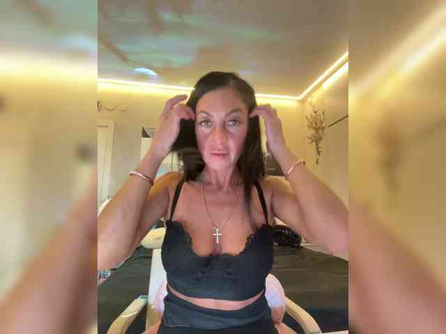 IrinkaGata Live Webcam on BongaCams