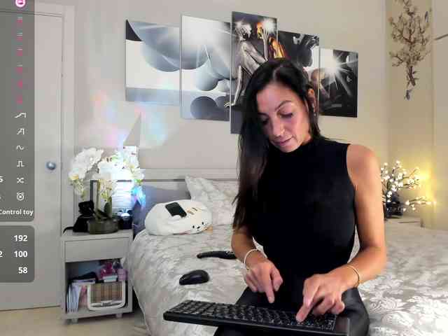 IrinkaGata Live Webcam on BongaCams