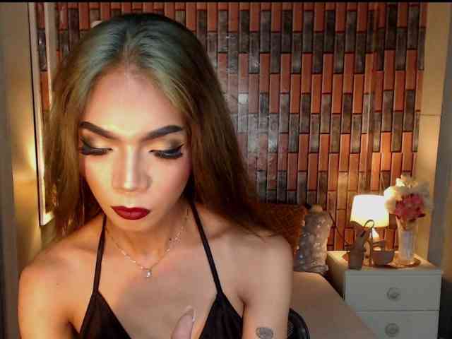 PreciousCUM Live Webcam on BongaCams