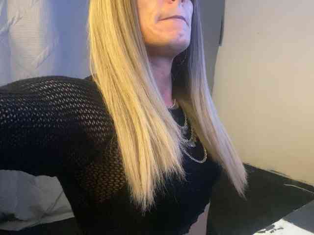 Xdresserwithass Live Webcam on BongaCams