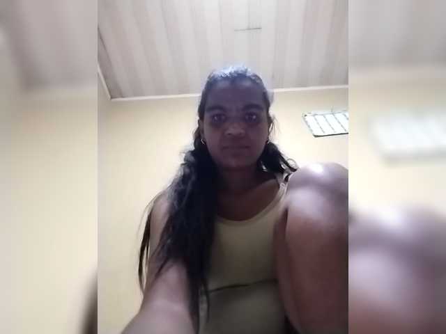 Royblackhot's BongaCams show and profile