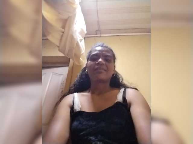 Royblackhot's BongaCams show and profile