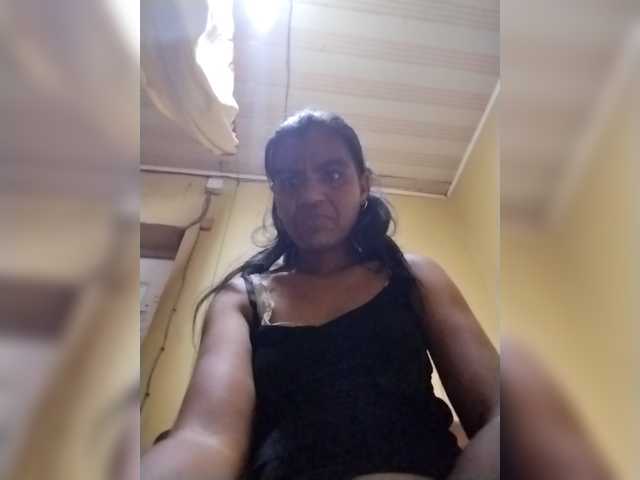 Royblackhot's BongaCams show and profile