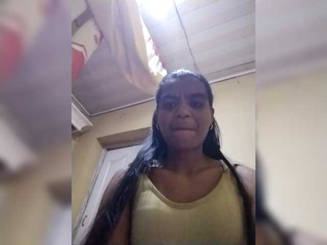 Royblackhot's BongaCams show and profile