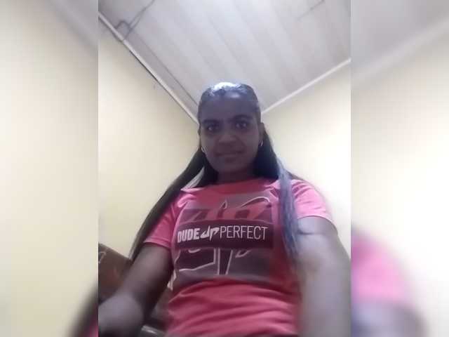 Royblackhot's BongaCams show and profile