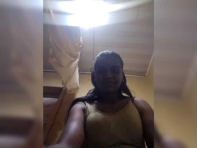 Royblackhot's BongaCams show and profile