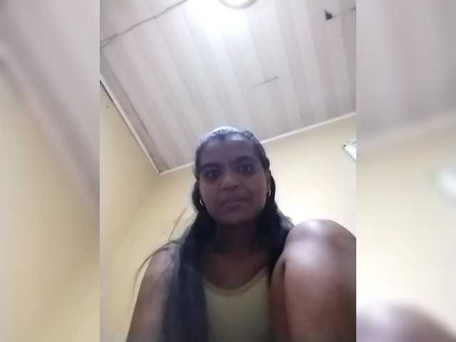 Royblackhot's BongaCams show and profile