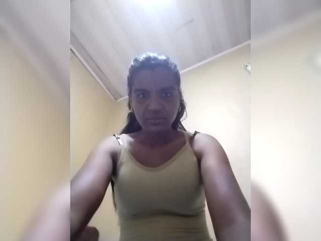 Royblackhot's BongaCams show and profile