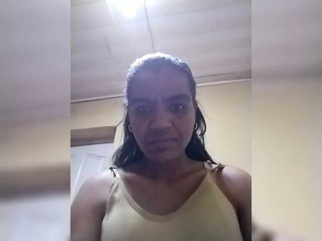 Royblackhot's BongaCams show and profile