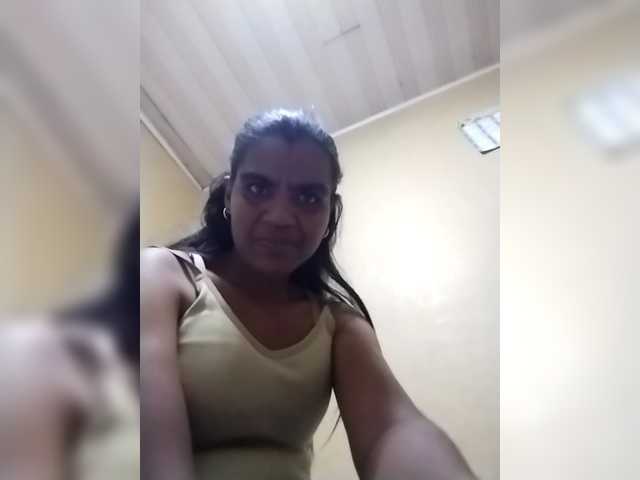 Royblackhot's BongaCams show and profile