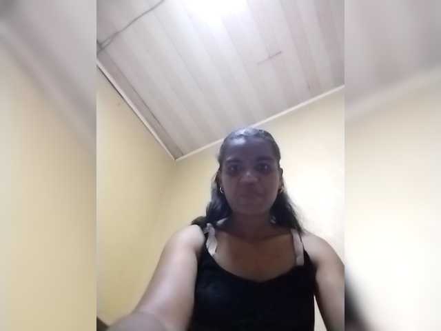 Royblackhot's BongaCams show and profile