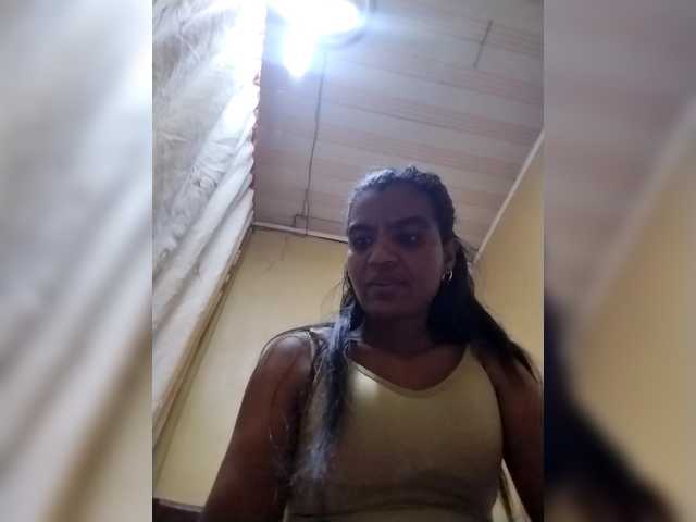 Royblackhot's BongaCams show and profile