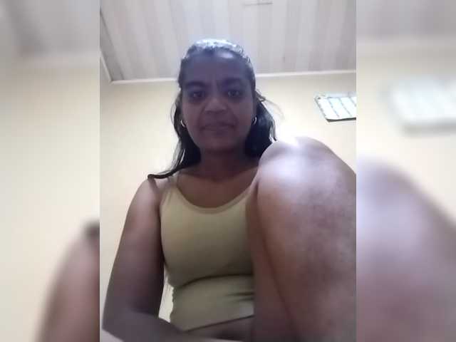 Royblackhot's BongaCams show and profile