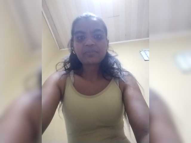 Royblackhot's BongaCams show and profile