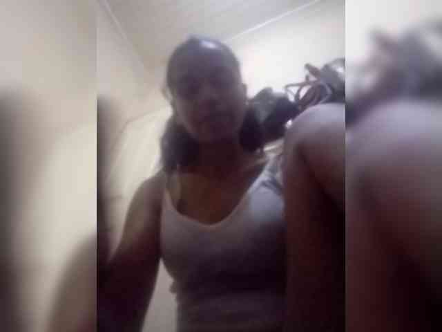 Royblackhot webcam